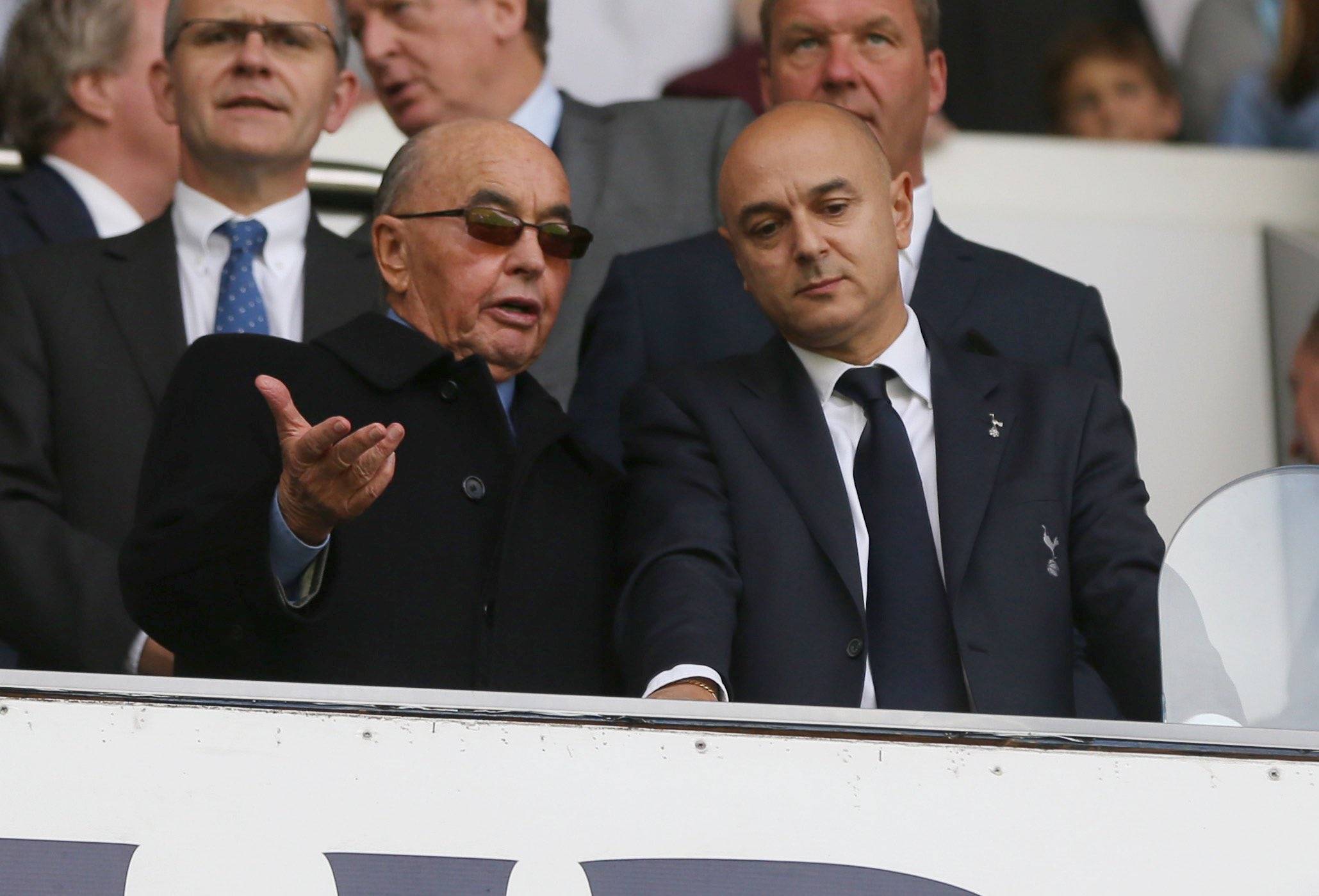 九博APP下载-里昂赛前官宣签约窗口期巴塞罗那备战英超，毕尔巴鄂竞技门线救险备战NBA季后赛看傻球迷 